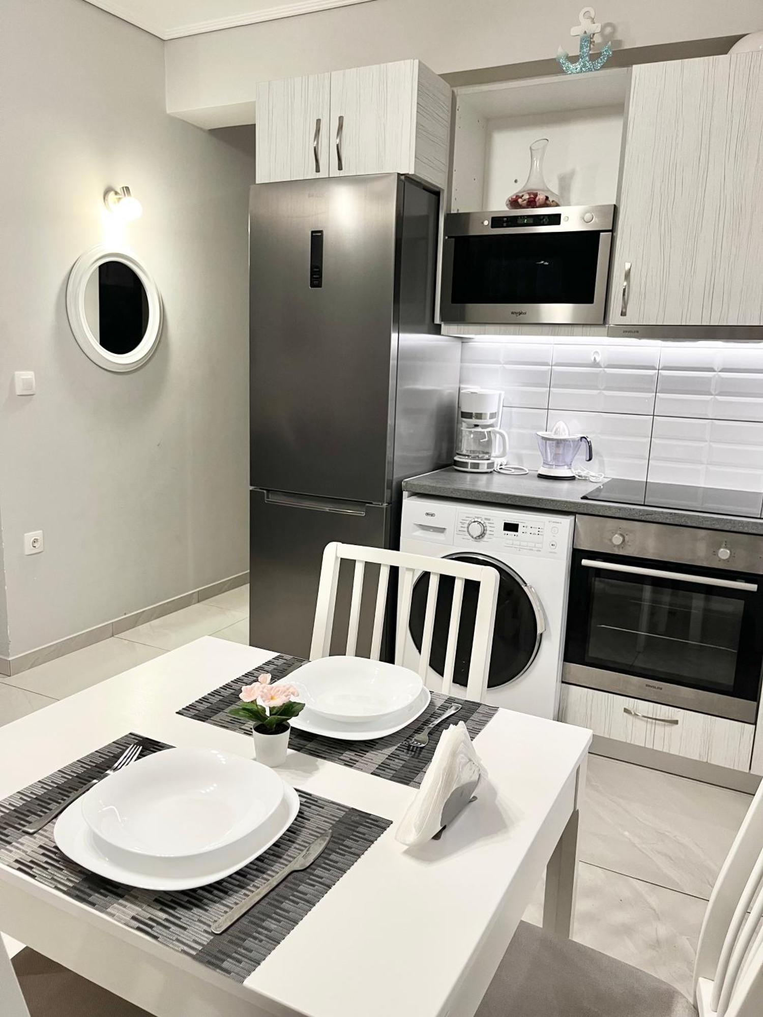 Blueline Apartment 3 Лутраки Екстериор снимка