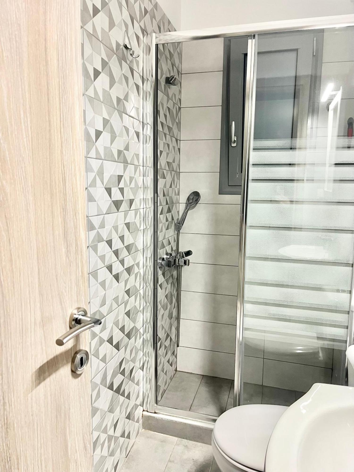 Blueline Apartment 3 Лутраки Екстериор снимка