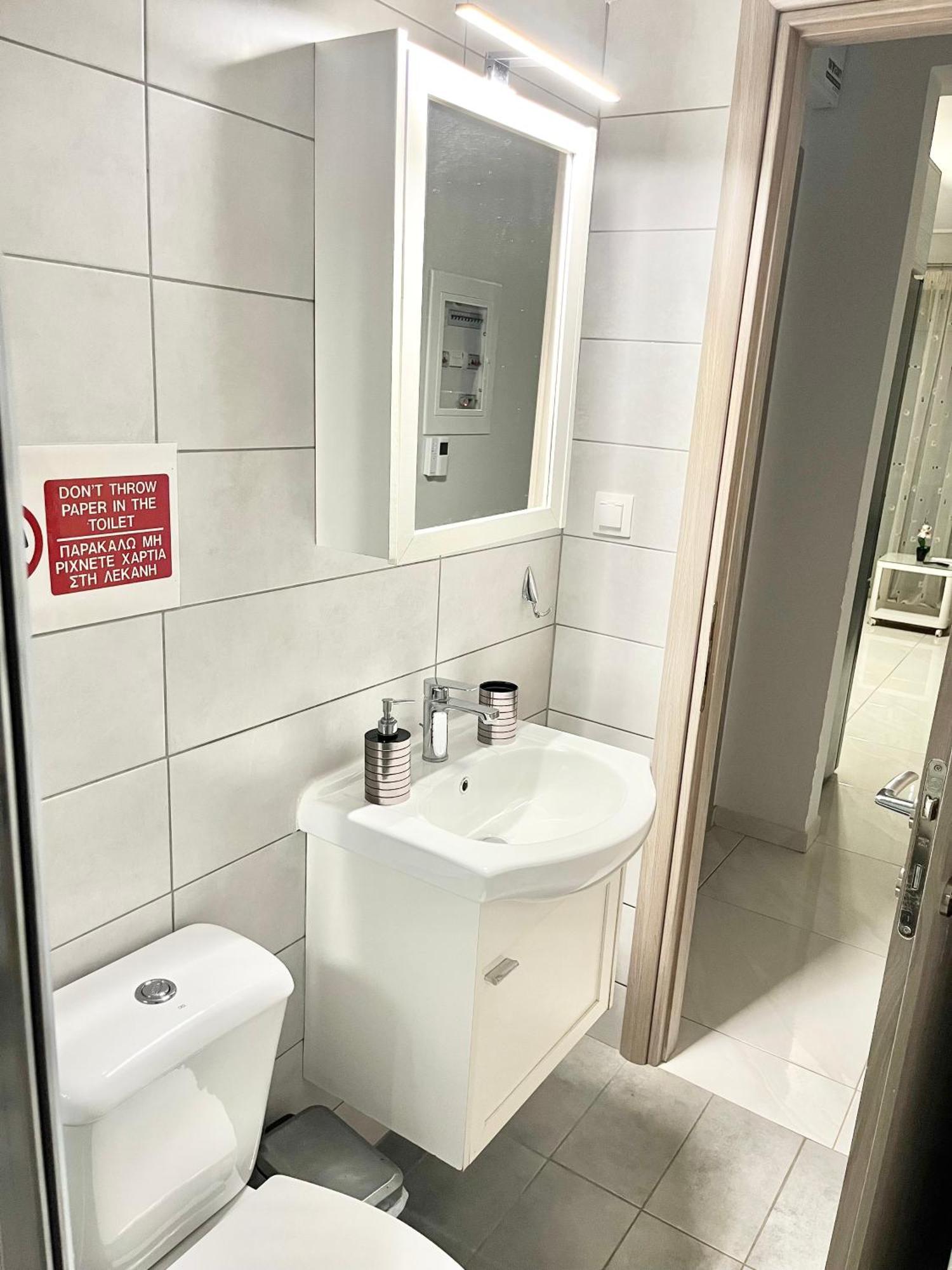 Blueline Apartment 3 Лутраки Екстериор снимка