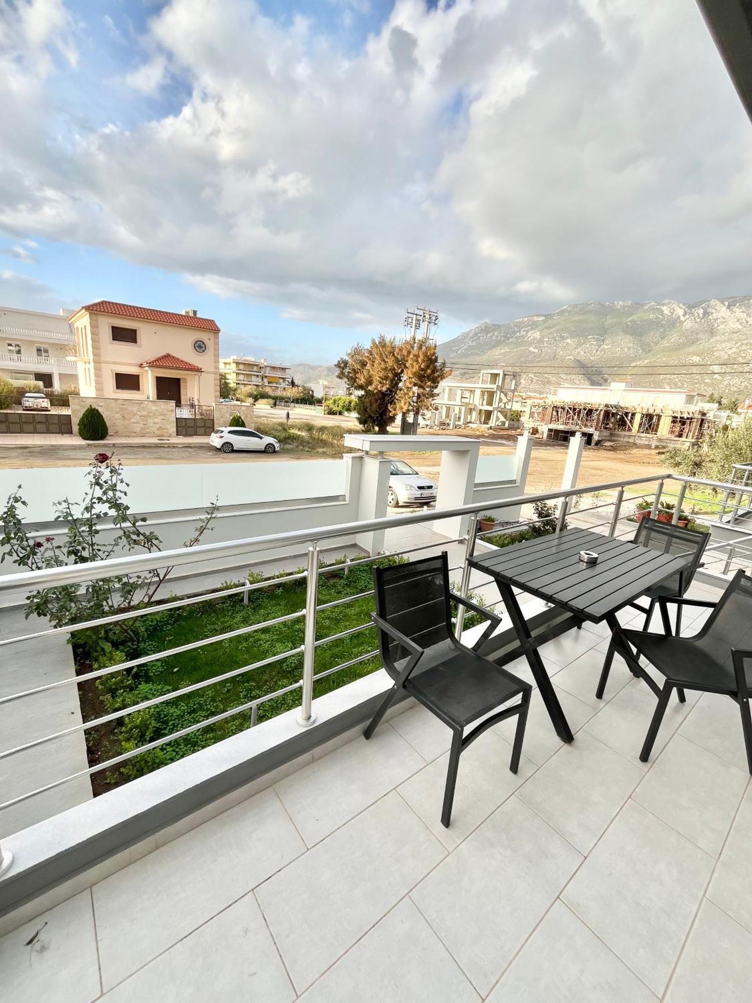 Blueline Apartment 3 Лутраки Екстериор снимка