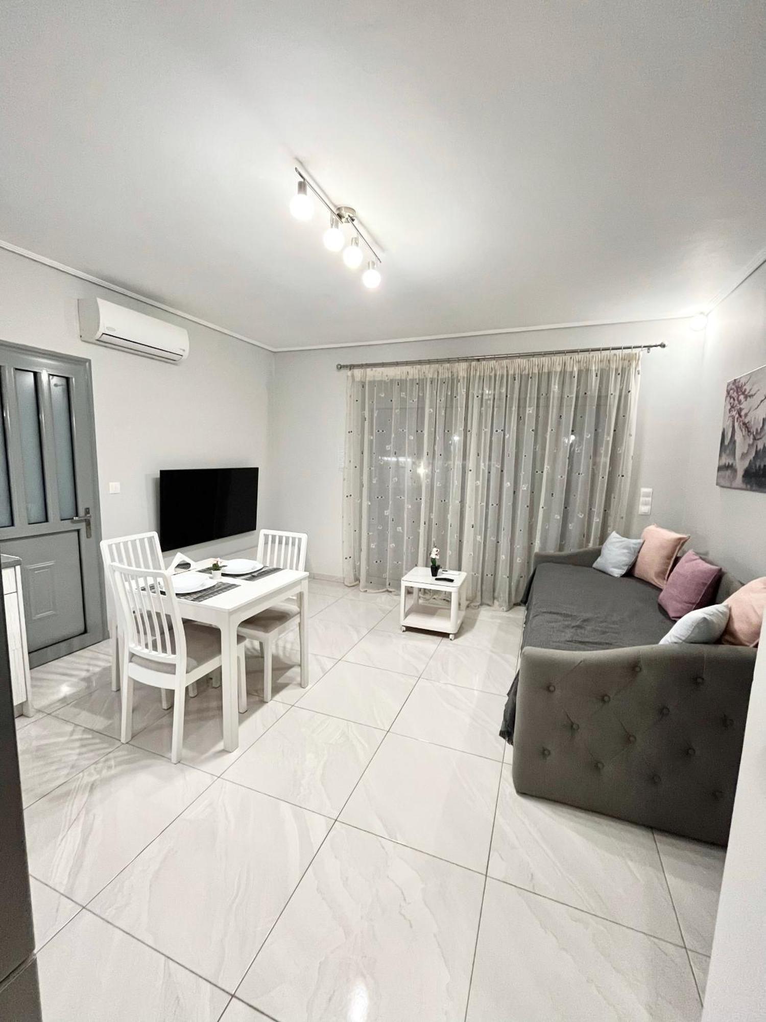 Blueline Apartment 3 Лутраки Екстериор снимка