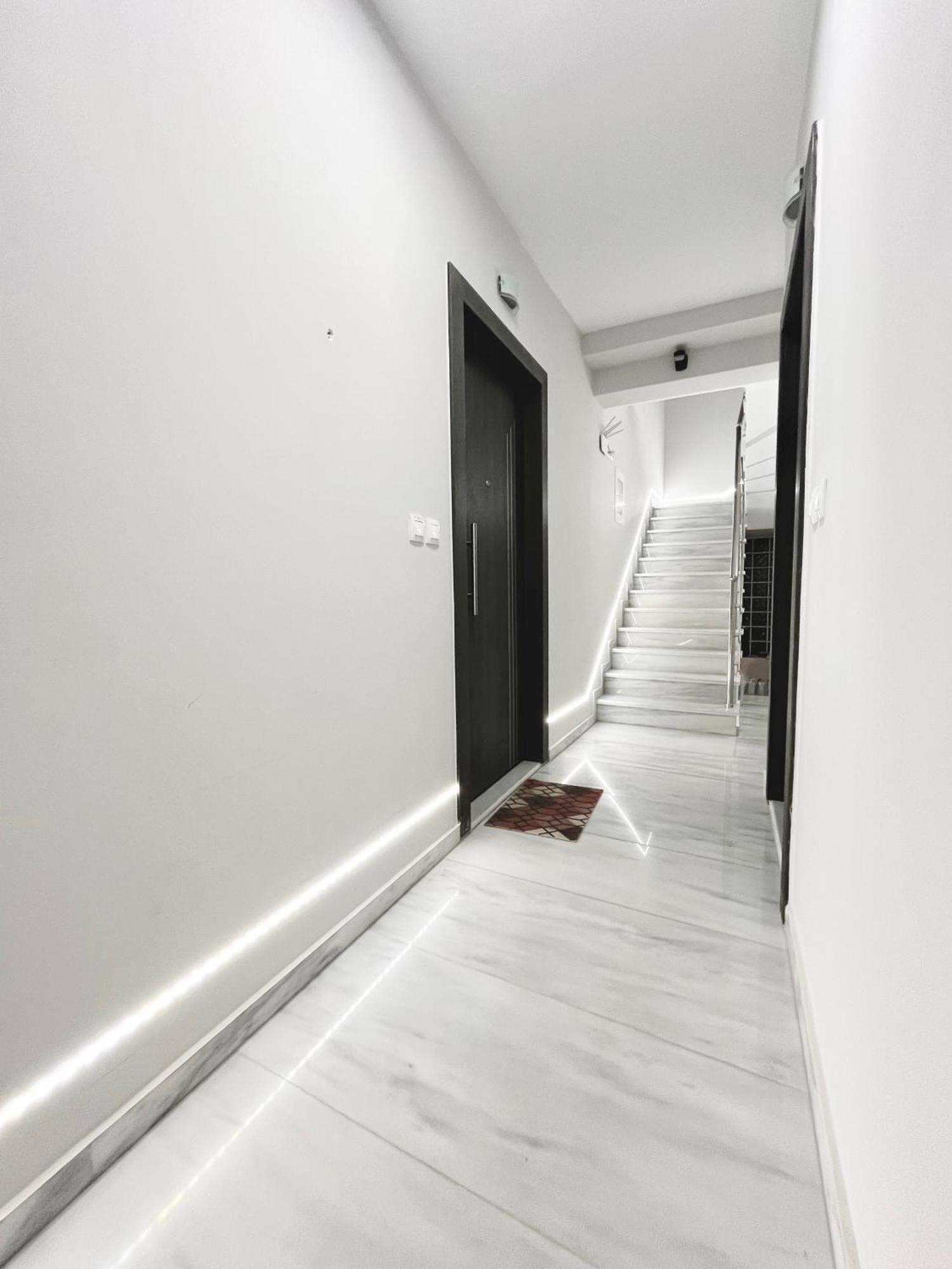 Blueline Apartment 3 Лутраки Екстериор снимка